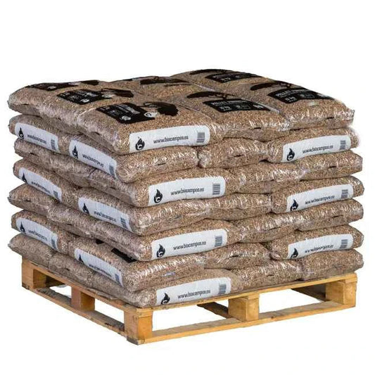 Woods & Fields – ekologiczny pellet drzewny, 42 worki × 15 kg (630 kg)